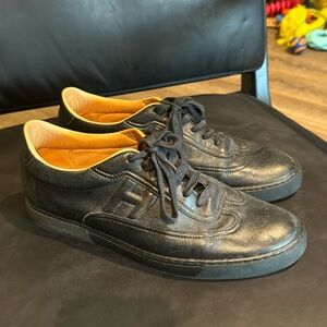 Men’s Hermes black leather trainer